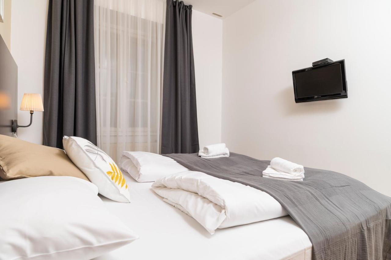Kumpfgasse Premium By Ichbucheat Apartment Wien